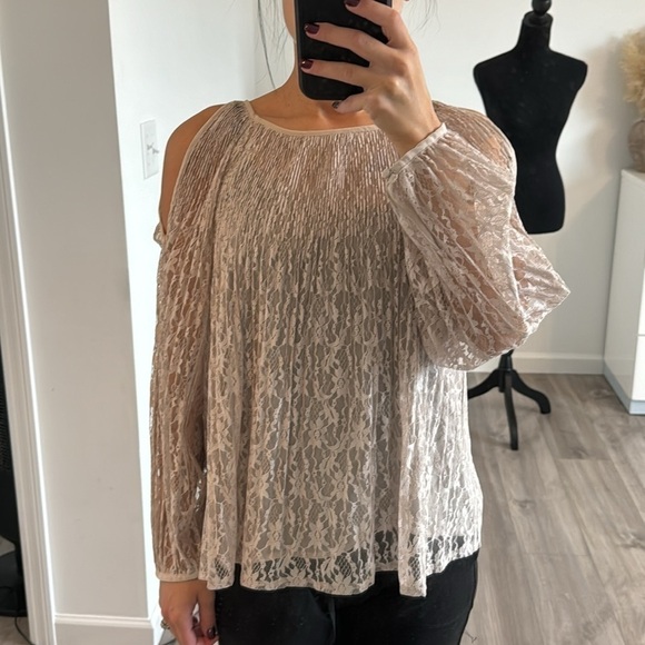 Lauren Conrad Lace Beige Open Shoulder Blouse - Picture 11 of 13